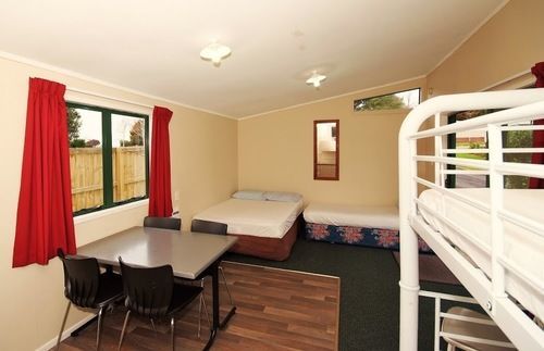 Omokoroa Kiwi Holiday Park Tauranga Dış mekan fotoğraf